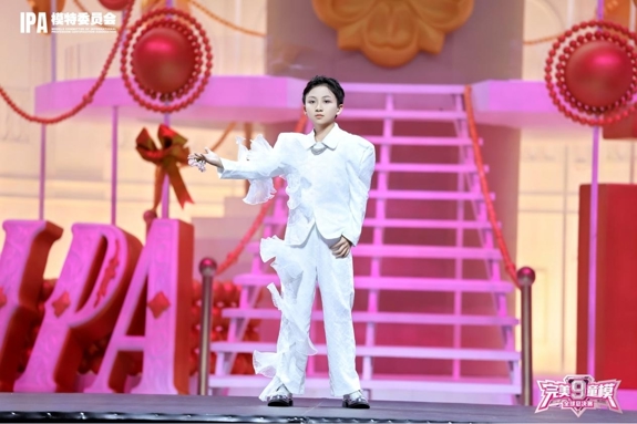 城市星推官 何昊劻 第九季完美童模高光载入史册 下一站更闪耀