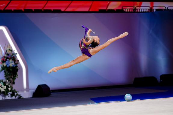“优雅天使杯”联袂北京TOP国际公开赛全新品牌，国际艺术体操邀请赛今日开幕