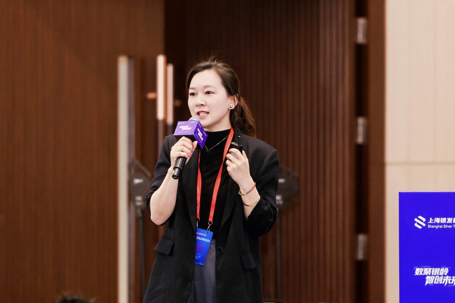 1765768510146187.jpg 32.jpg