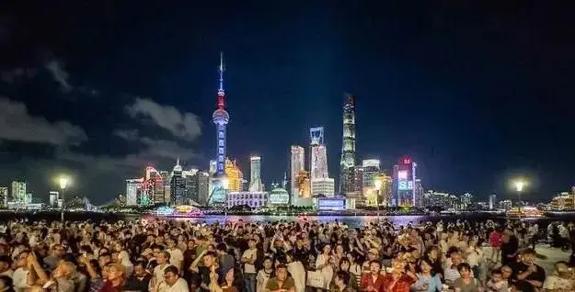 温暖在“升温”！上海国际光影节·黄浦又一重磅活动举行 