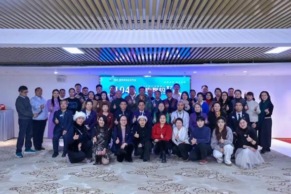 德申友约 | 凝心聚力 利他赋能 