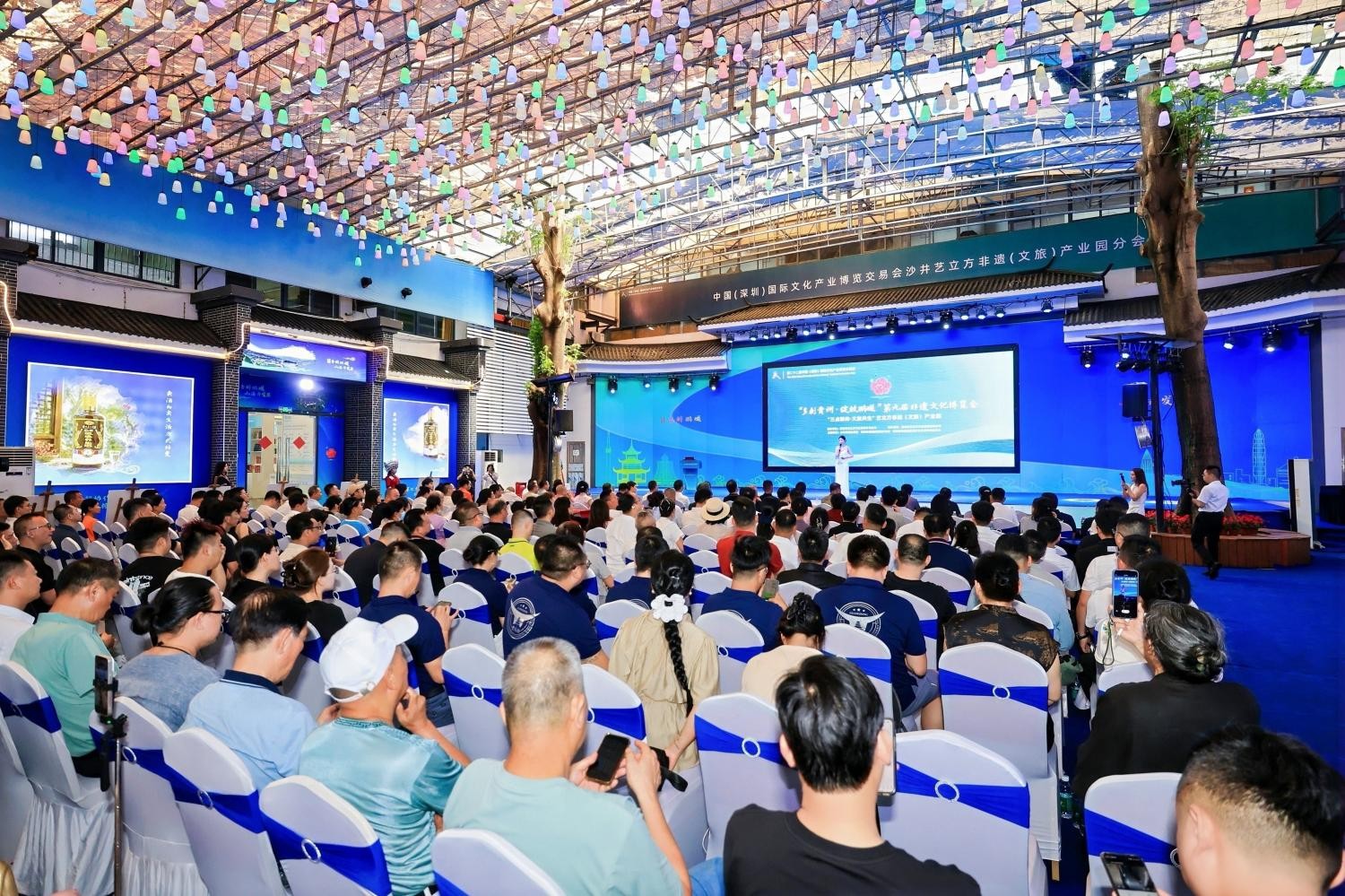 第二十二届文博会沙井艺立方分会场精彩启幕！体验多彩民族风情！