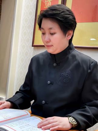 深耕传统道学文化 传递正向生活智慧——记传统文化传播学者陈烨（本烨）老师